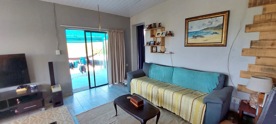 5 Bedroom Property for Sale in Sunrise On Sea Eastern Cape